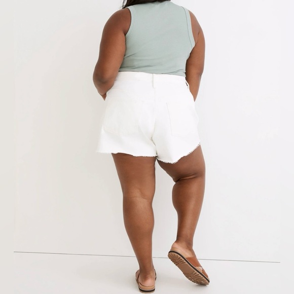 NWT MADEWELL Plus Relaxed Tile White Relaxed Denim Shorts.‎ Size 18W. - Picture 3 of 9
